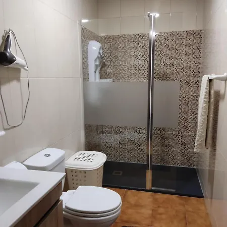 And Weekends, 4 אספוסנדה